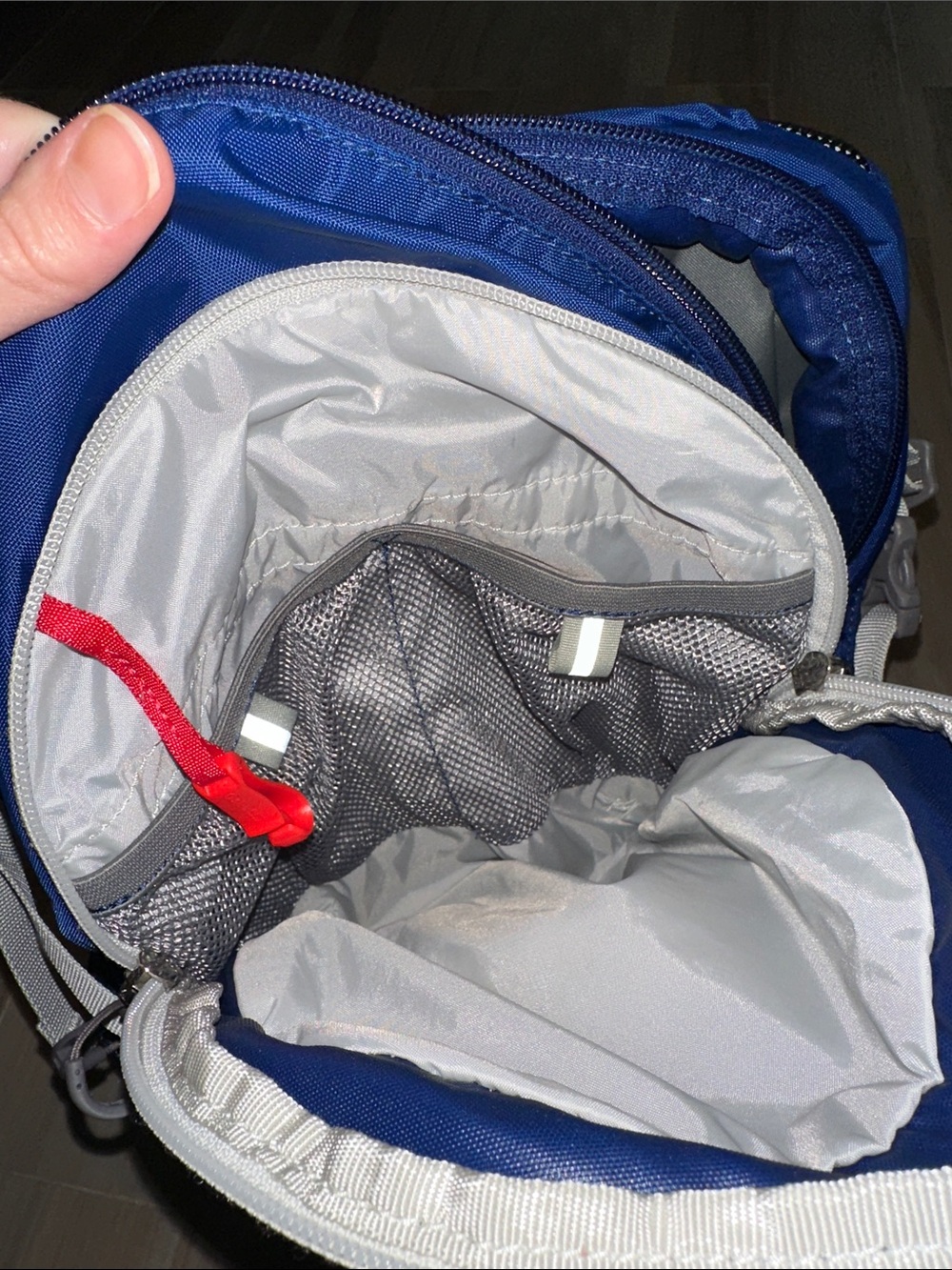 OSPREY daylite Navy Daypack with Mountain Pattern - Picture 8 of 10